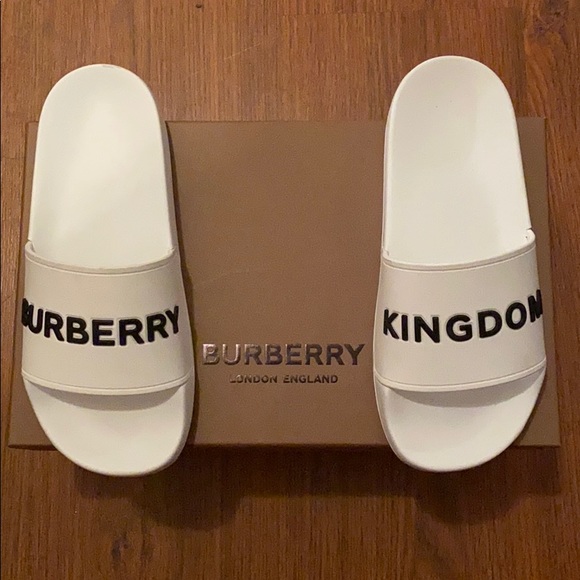 Burberry Slides : Size 37 - Picture 1 of 3